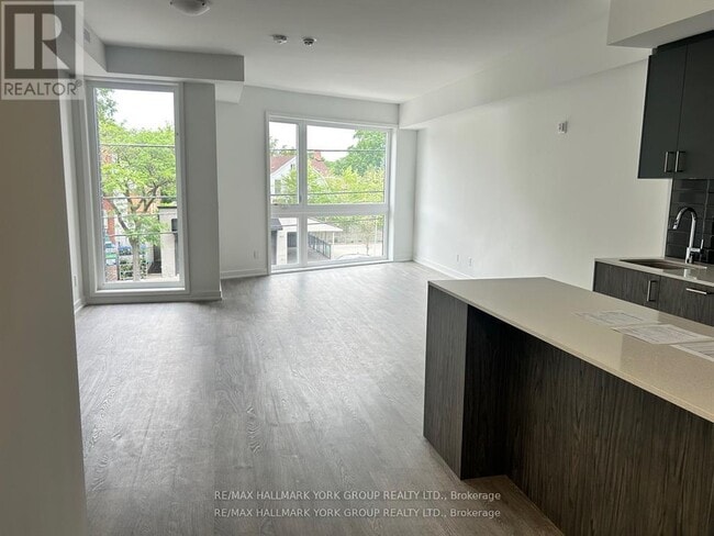 Photo - 35 Birchcliff Ave