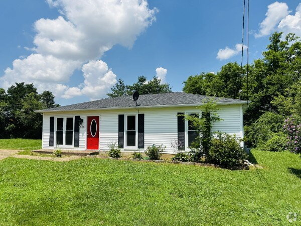 Building Photo - 586 Foxfield Rd Rental