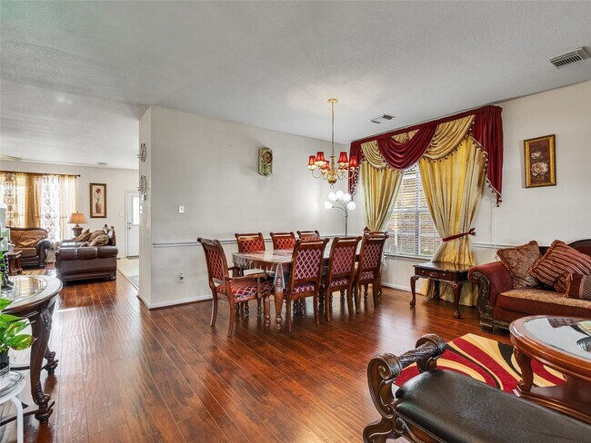 Photo - 5514 Gatesprings Ln