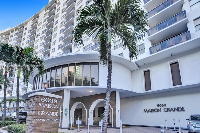 Building Photo - 6039 Collins Ave Unit 307 Rental