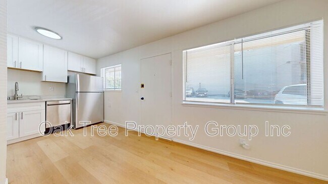 1520 Castro St
