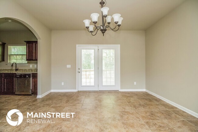 Photo - 153 Lyndhurst Dr
