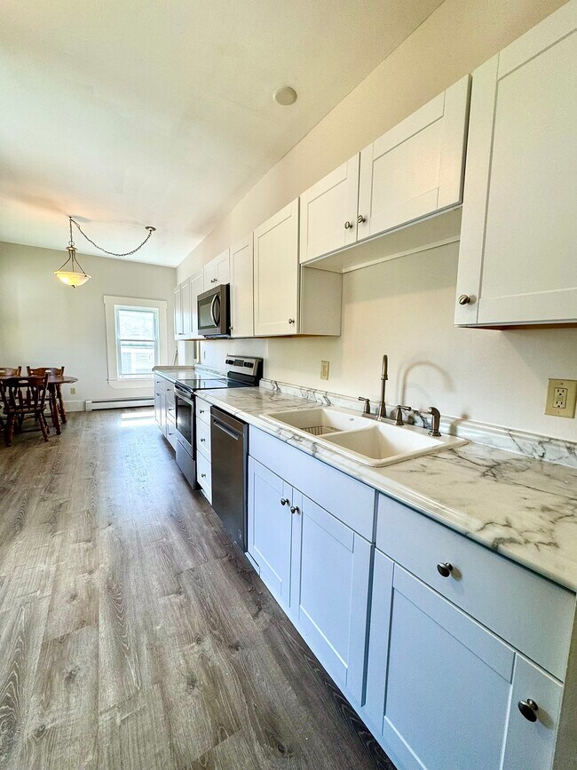 240 State St Unit 1