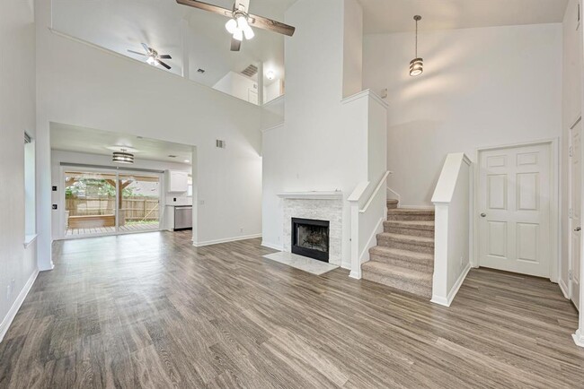 Photo - 216 Cassandra Dr