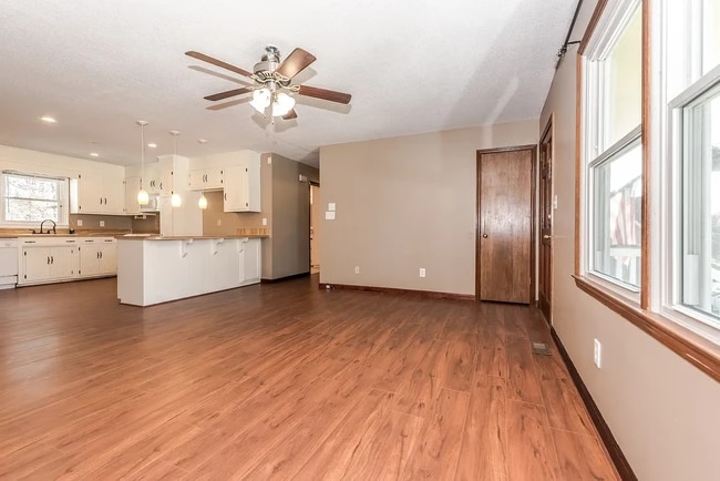 Photo - 5400 Beam Lake Dr