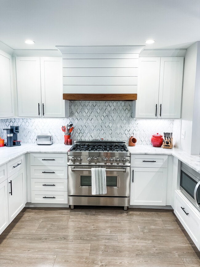 Six burner stove and under counter microwave - 303 Woodland Shores Rd