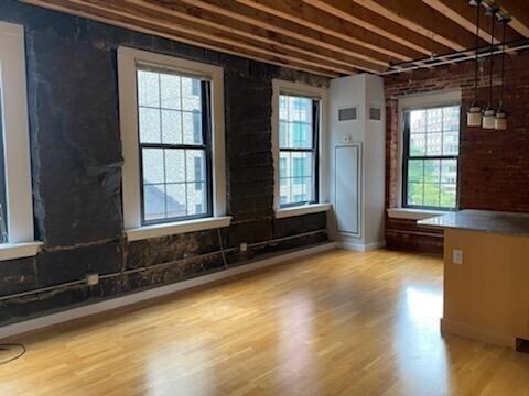 101 Broad St Unit 4E
