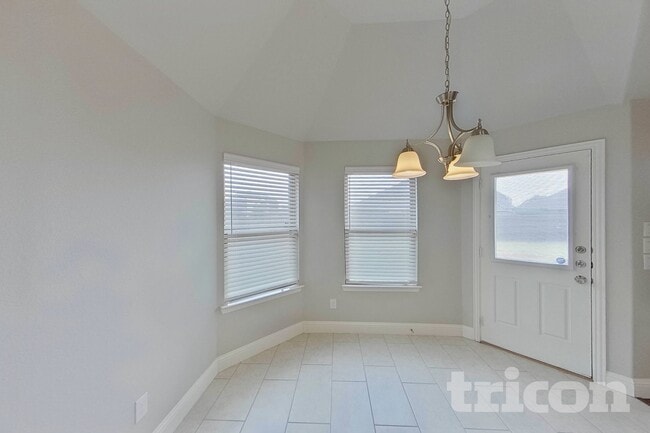 Photo - 536 Longhorn Ln