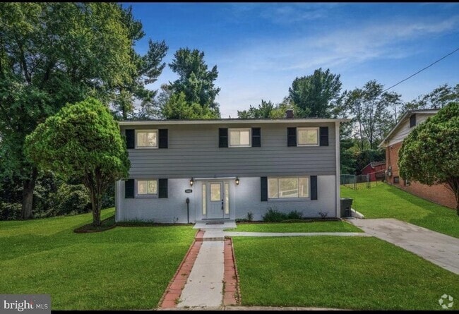 Building Photo - 9802 Cherry Tree Ln Rental