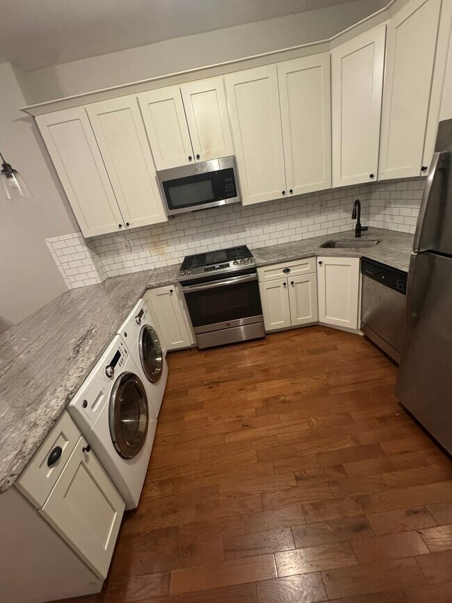 Photo - 12 Chelsea St Unit 2