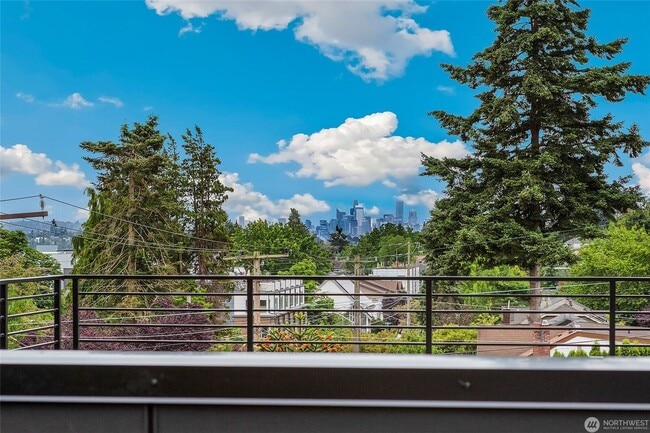 Photo - 9813 Linden Ave N