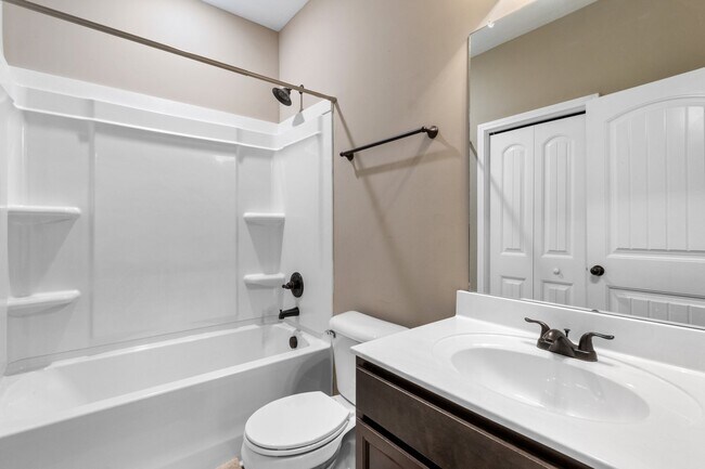 Photo - 106 Whitman Crossing