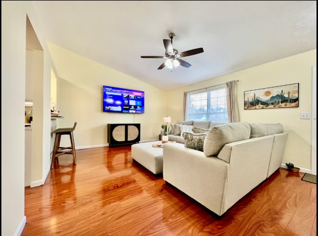 4982 Rialto Ridge Dr