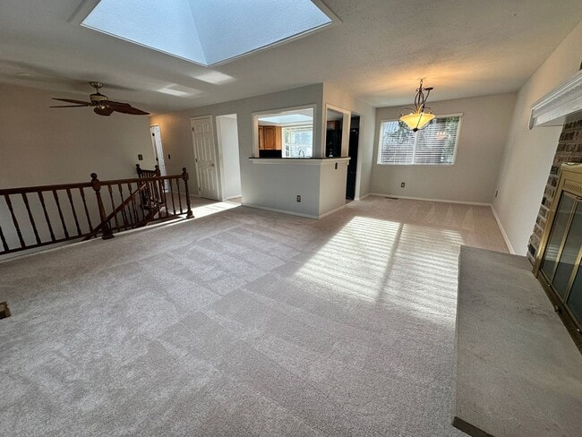 Photo - 3Bd/2.5Ba Newcastle Home