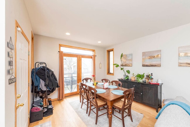 Photo - 1401 N Artesian Ave Unit 1