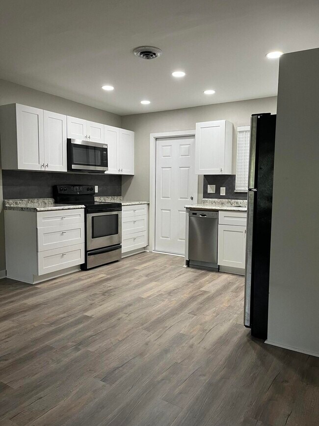 Photo - 4250 NW 21st Ave