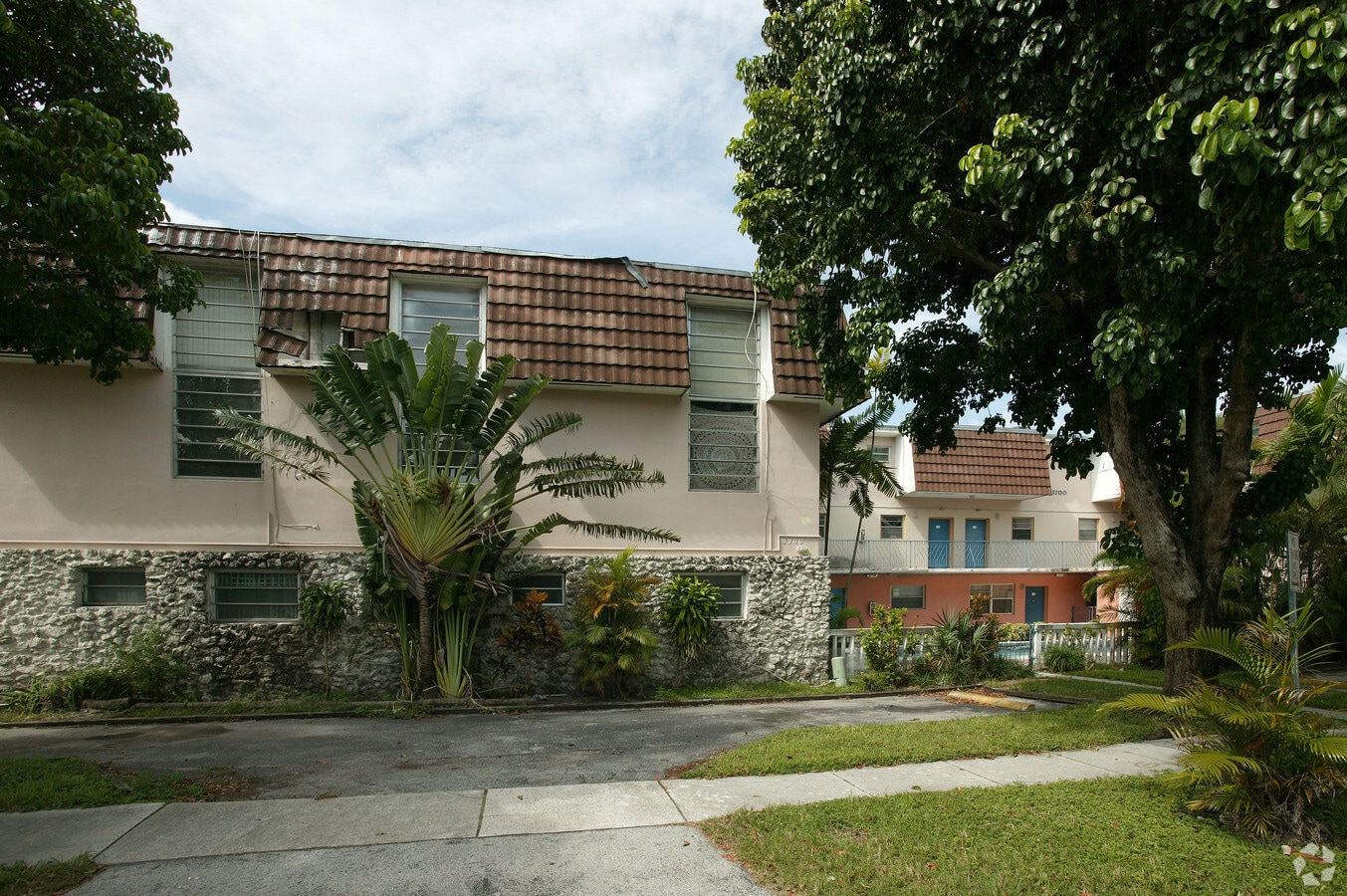 Chalet Apartments - Chalet Apartments