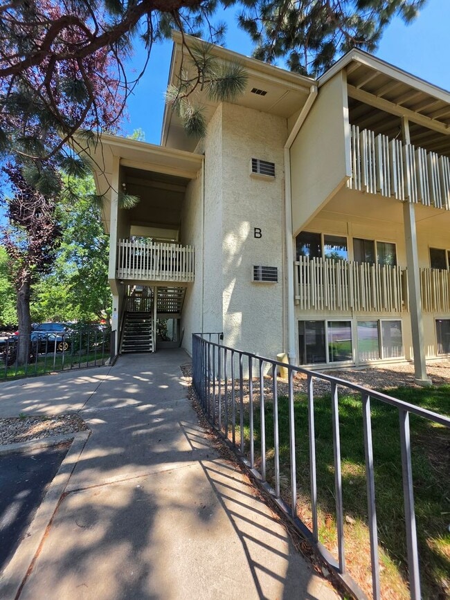 Photo - 2707 Valmont Rd