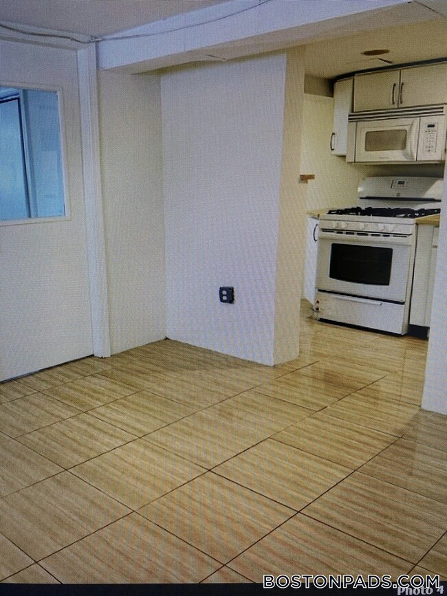 Photo - 167 Summer St Unit B