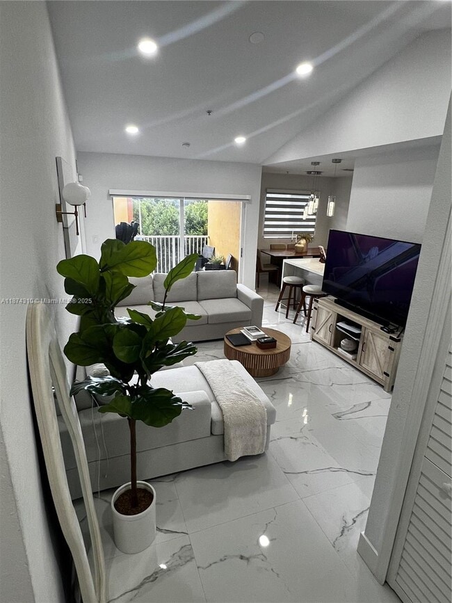 Building Photo - 20950 SW 87th Ave Unit 305 Rental