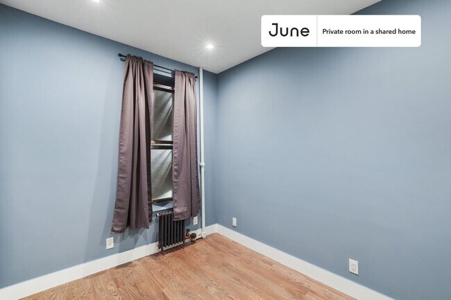 Room in Shared 4 bed/2 bath home in West Harlem