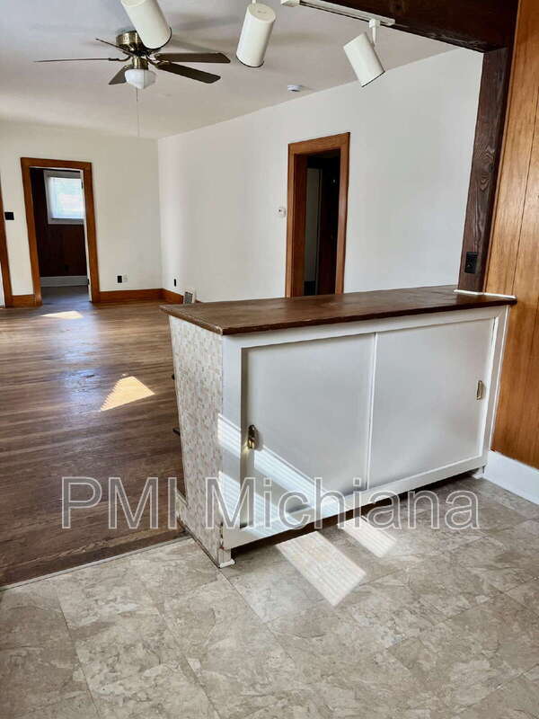 Photo - 126 Monmoor Ave