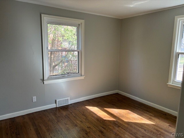 Photo - 206 Elmbrook Dr