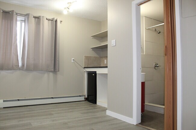 Photo - Hartford Apartments