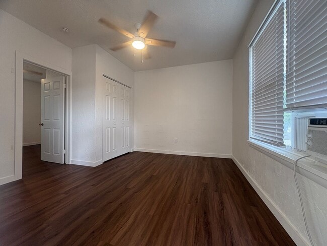 Photo - 667 W Osceola St