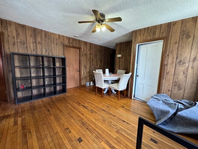 Photo - 631 Walnut St Unit 3