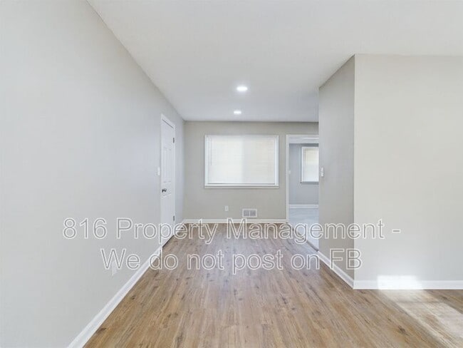 Photo - 9401 Bristol Ave