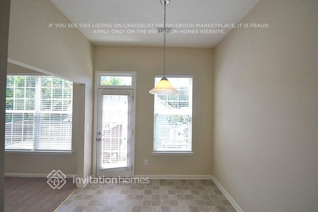 Photo - 502 Whitney Way