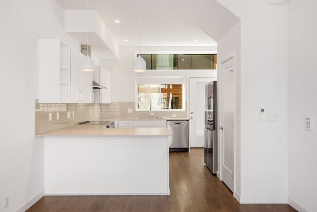 Photo - South Seattle Newer Townhome - Great location and floorplan