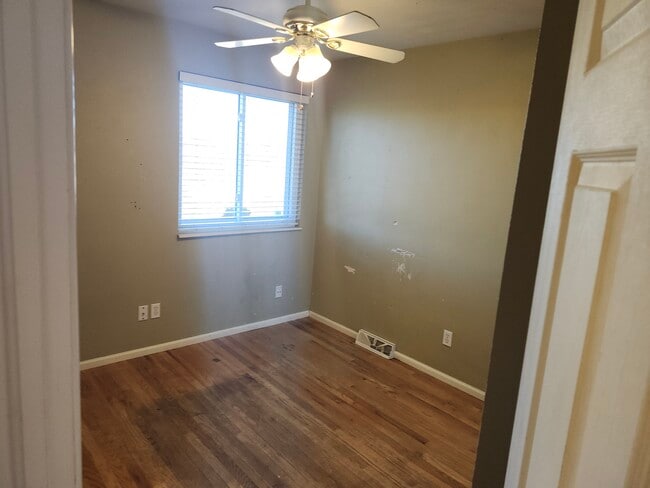 Photo - 11461 W 107th Pl