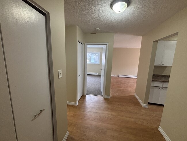 Photo - 30-30 Westmount Rd W Unit 9