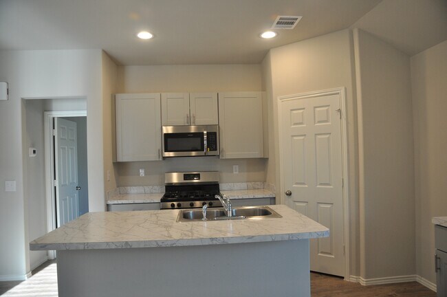 Photo - 23327 Briarstone Hbr Trl