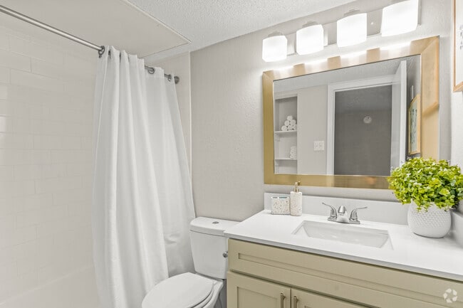 1B/1BA - 590sqft