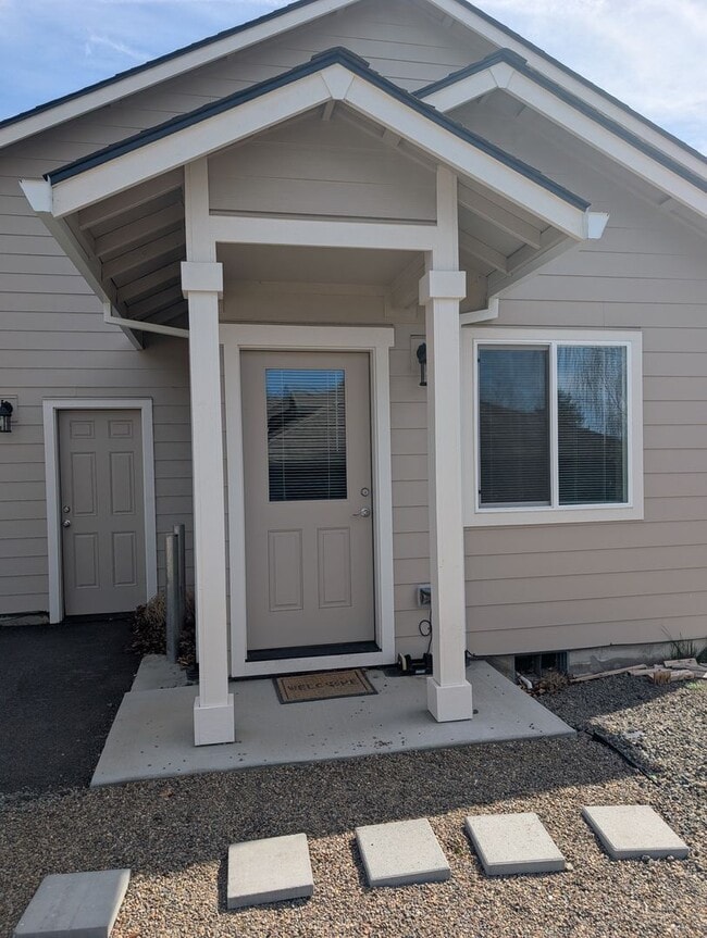 Building Photo - King-PM-026-0273-9348 Unit 9348 Greenbriar Dr