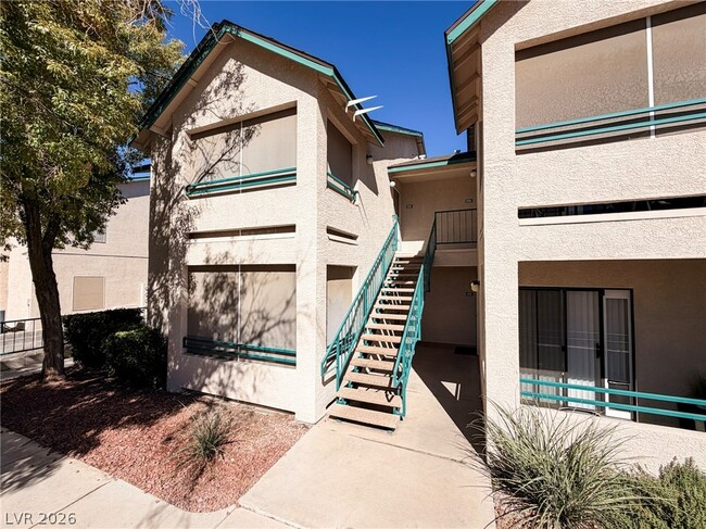 Building Photo - 5211 S Lindell Rd Unit 105