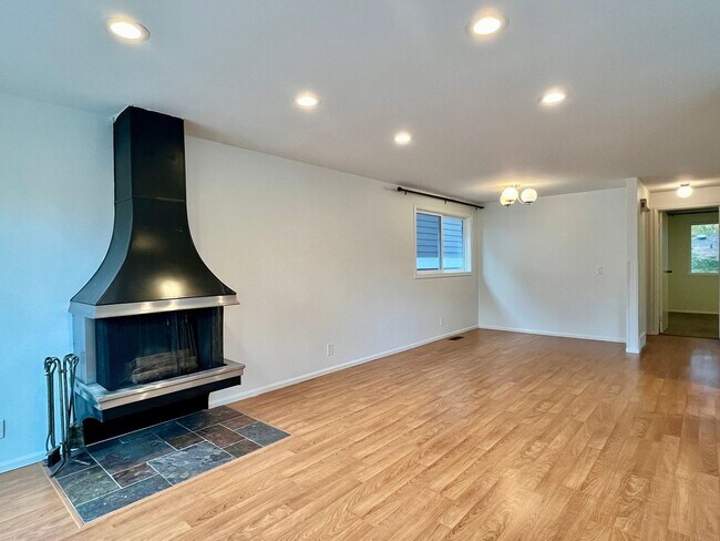 Photo - Charming 3BR/2BA Home in Prime Northeast S...