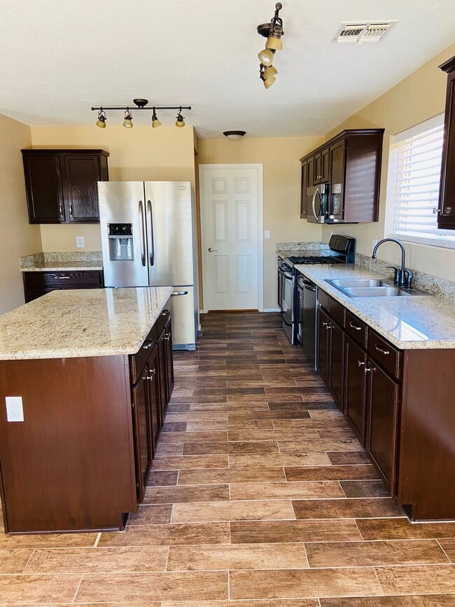 Photo - 5 bedroom 3 bath Remolded home Ready to mo...