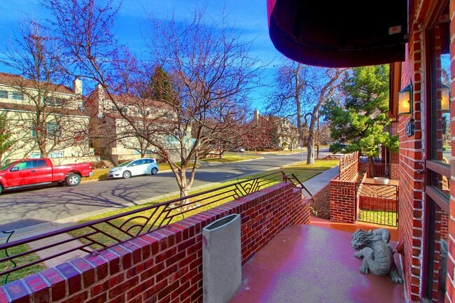 Photo - 2826 E 5th Ave