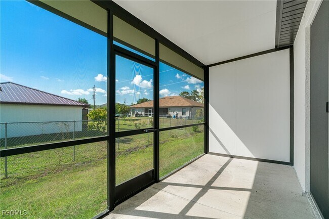 Photo - 809 Agnes Ave