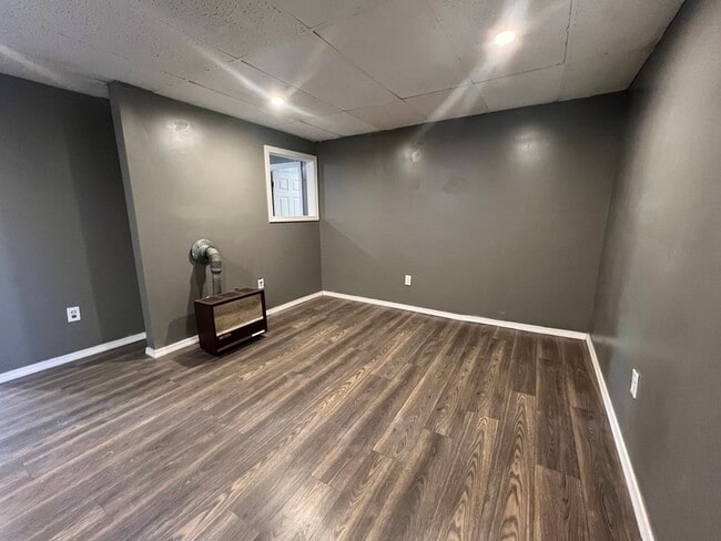 Building Photo - 81 Merrifield St Unit B