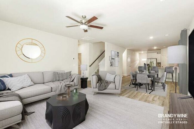 925 Hayston Wy