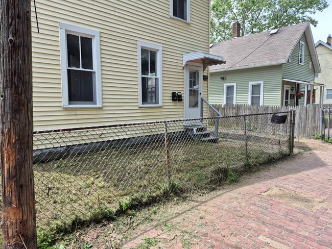 Building Photo - 3124 W 11th Pl Rental