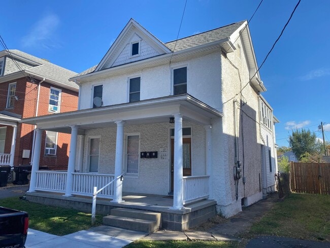 Photo - 506 N Loudoun St Unit 506 N Loudoun St Apt 2