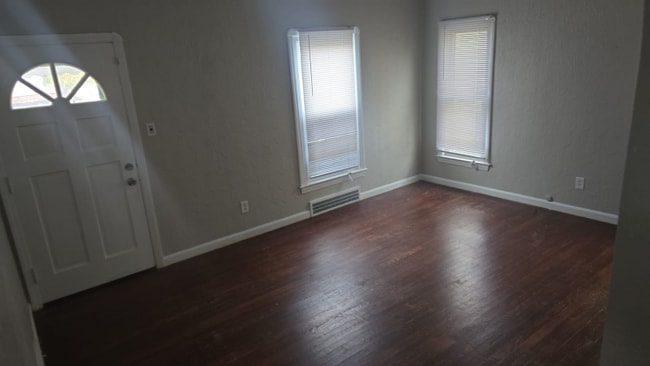 Photo - 6614 Orchard Ave