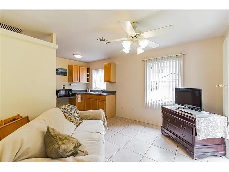 Living space connected to kitchnette - 1061 Francis St (Altamonte Springs, FL)
