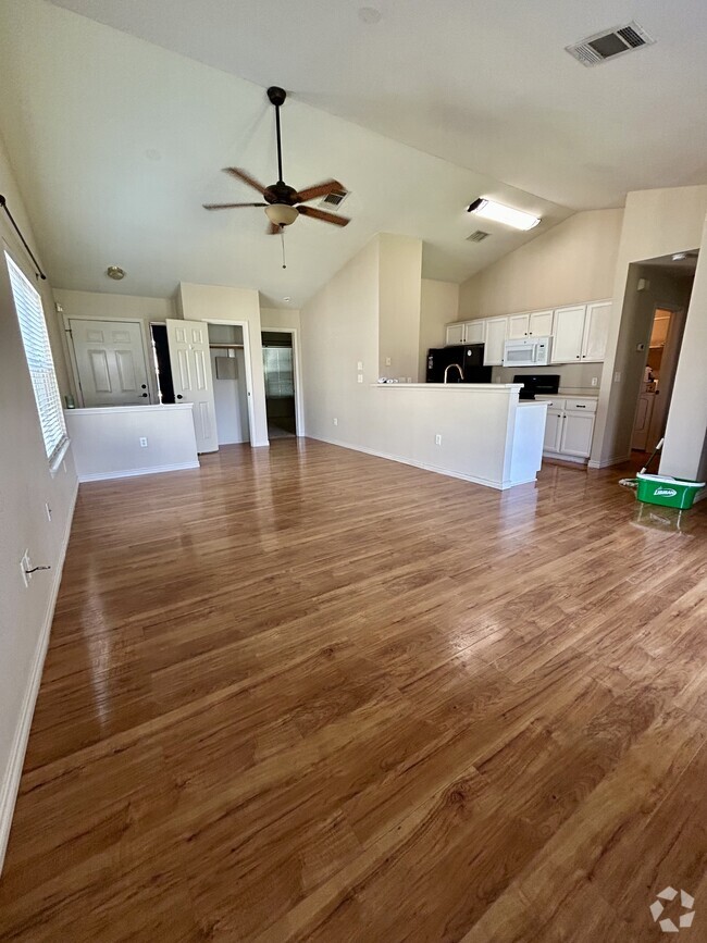 Building Photo - 184 Prairie Springs Loop Rental